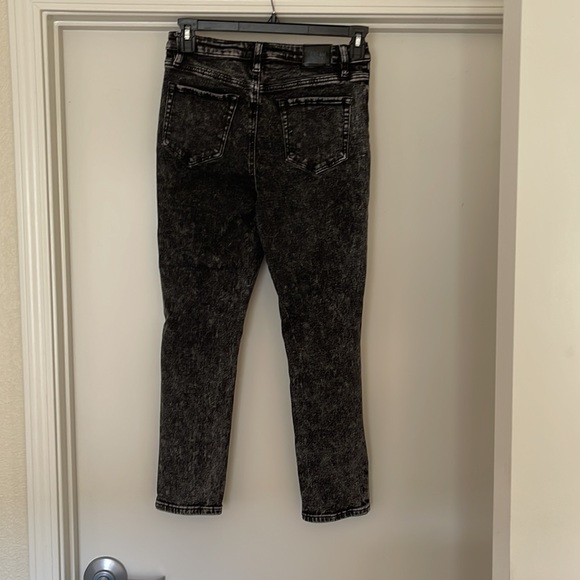 YMI Distressed Ripped Jeans - Picture 2 of 4